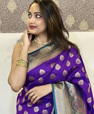 Purple woven self design silk blend paithani saree with blouse 2