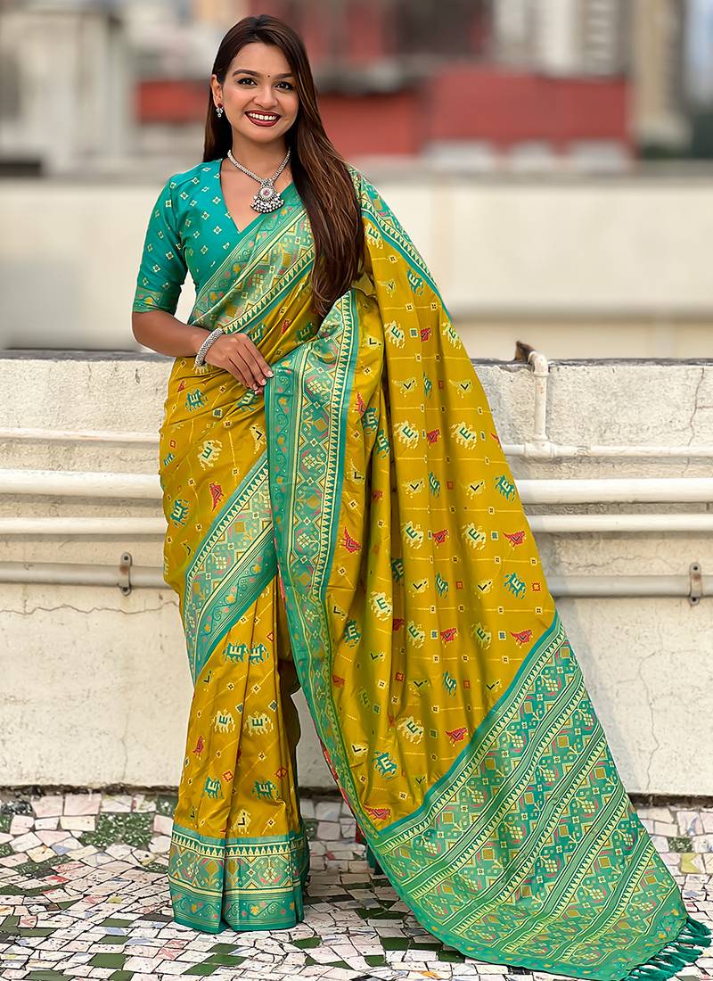 Mehendi woven self design silk blend patola saree with blouse