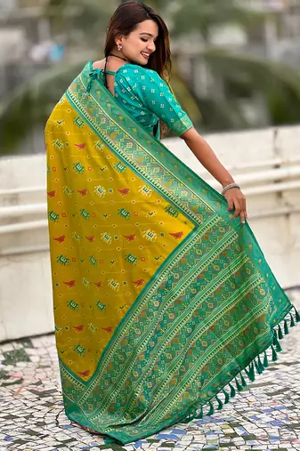 Mehendi woven self design silk blend patola saree with blouse