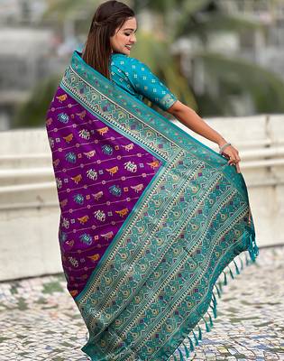 Purple woven self design silk blend patola saree with blouse 5