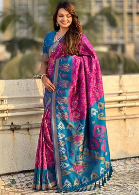 Magenta woven self design silk blend patola saree with blouse 2