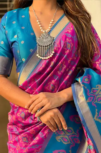 Magenta woven self design silk blend patola saree with blouse