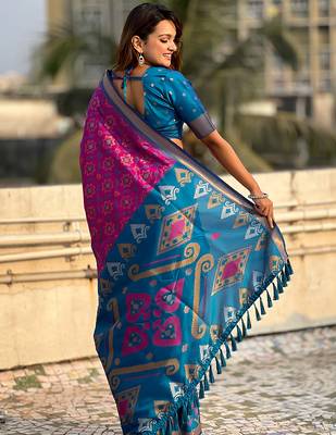 Magenta woven self design silk blend patola saree with blouse 4