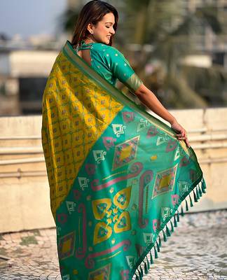 Mehendi woven self design silk blend patola saree with blouse 4