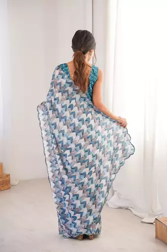 Women party wear digital print heavy chinnon saree with un sttiched blouse