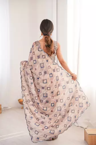 Women party wear digital print heavy chinnon saree with un sttiched blouse