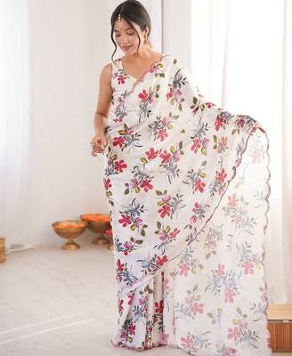 Women party wear digital print heavy chinnon saree with un sttiched blouse 3