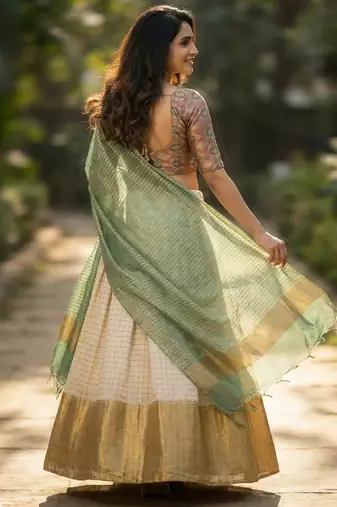 Pure Munga Silk Unstitched Banarasi Lehanga Set in Multicolour with Blouse