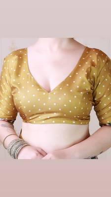 Gold printed tussar silk printed saree with blouse 5