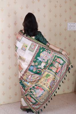 Green printed tussar silk printed saree with blouse 4