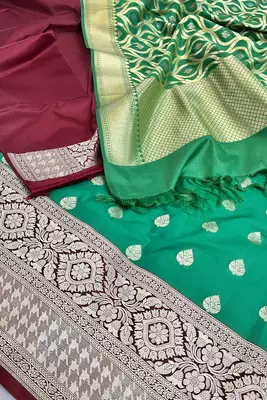 Pure Silk Unstitched Banarasi Lehanga Set in Green Colour with Blouse 4