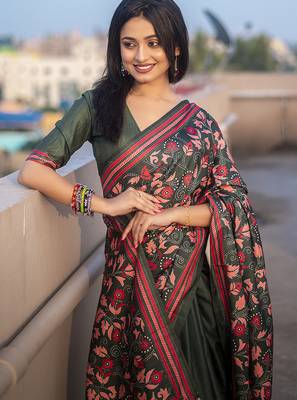 Dark green printed kolam silk printed saree with blouse 3