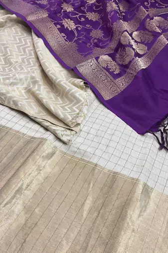 Pure Munga Silk Unstitched Banarasi Lehanga Set in Multicolour with Blouse