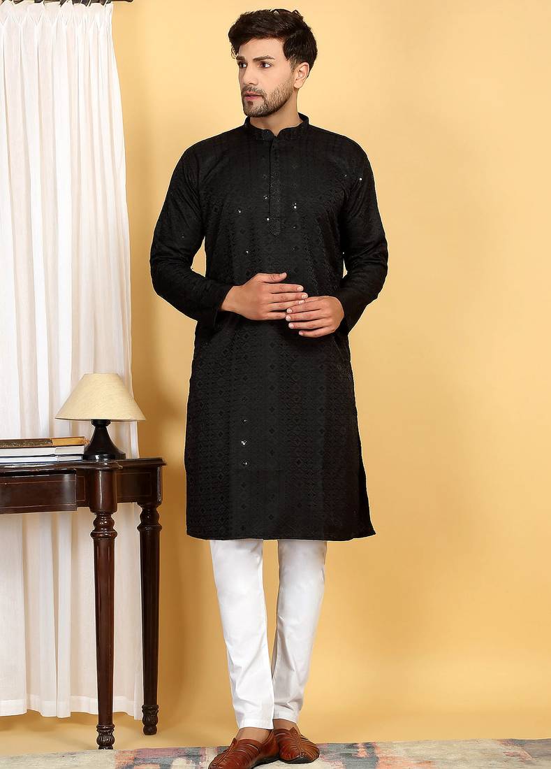 Black embroidered kurta set with sequins highlights
