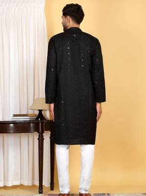 Black embroidered kurta set with sequins highlights 4