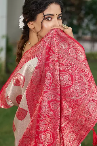 Elegant silk blend saree with unstitched blouse | lightweight festive & party wear saree