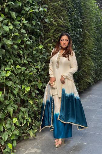 Off-White Roman Glass Ombre Plazzo Suit Set with Mirror Work & Dual Tone Dupatta