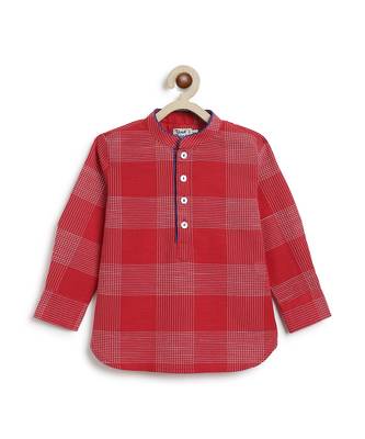kids red checks cotton kurta 3
