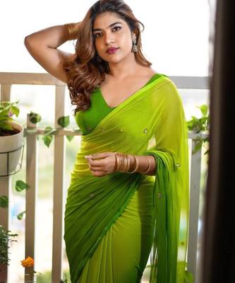 Parrot Geen Color Handwork Khatali Work Georgette Saree 2