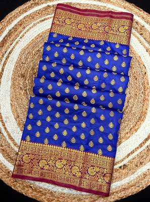 Royal blue soft banarasi silk saree with zari weaving & rich pallu 2