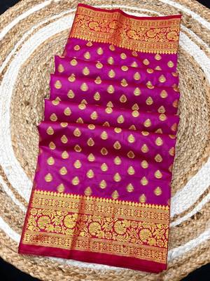 Pink soft banarasi silk saree with zari weaving & rich pallu 2