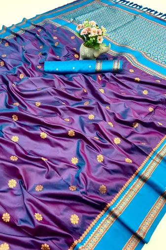 Rama green soft silk saree with dual zari motifs, narayan border & contrast pallu