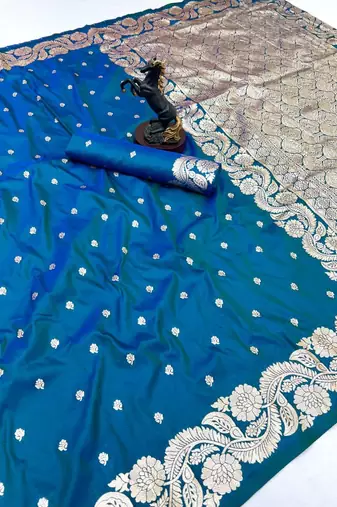 Rama green paithani banarasi silk saree with zari weaving & rich pallu