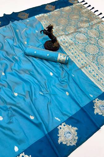 Rama green soft silk saree with zari weaving & floral motifs