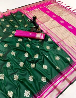 Green soft silk saree with kolam zari motifs & designer pallu 1
