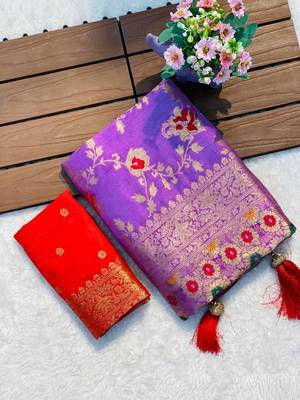 Light purple khadi georgette silk saree with floral weaving & multi zari pallu 2