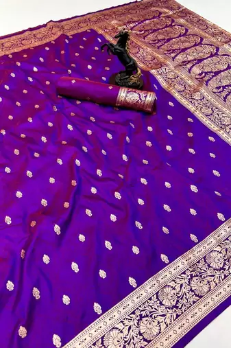 Magenta banarasi silk saree with self weaving design & rich zari pallu
