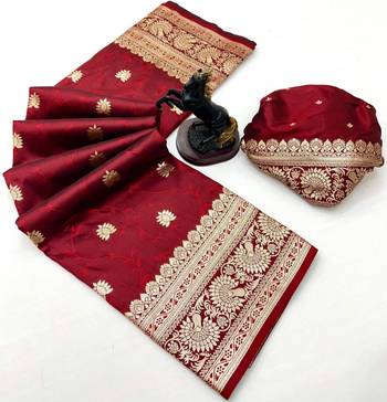 Red banarasi silk saree with zari embossed jal design & rich pallu 2