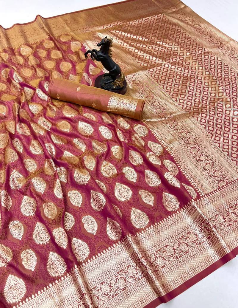 Onion pink soft silk saree with zari butti design & rich woven pallu