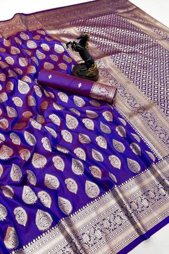 Purple soft silk saree with zari butti design & rich woven pallu