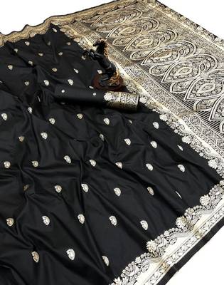 Black paithani soft silk saree with nath butti & rich zari pallu 1