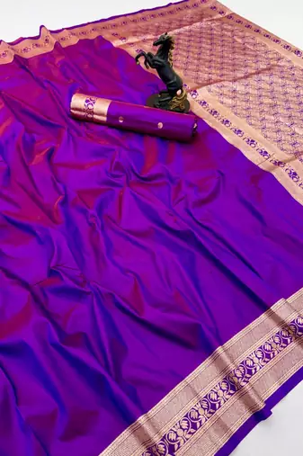 Magenta soft silk saree with zari gala design & rich woven pallu