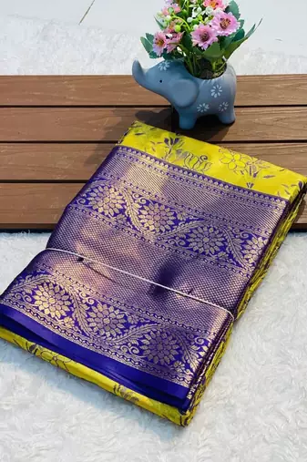 Parrot green silk saree with contrast zari border & rich woven pallu