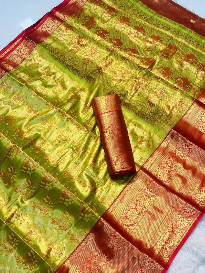Parrot green silk saree with contrast zari border & rich woven pallu