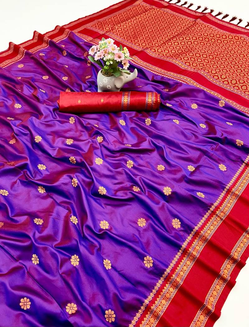 Magenta soft silk saree with dual zari motifs, narayan border & contrast pallu