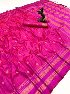 Pink soft silk saree with narayan border & dual zari motifs 1