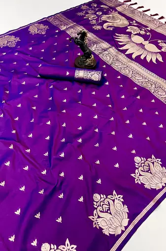 Magenta banarasi silk saree with swan zari motifs & designer pallu