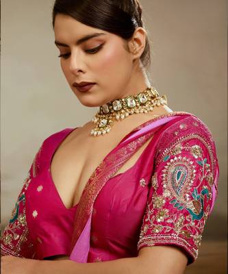 Soft chiffon saree with summer gradient shades & zari woven chit pallu 3