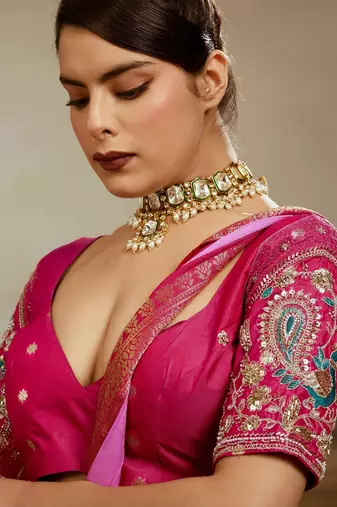 Soft chiffon saree with summer gradient shades & zari woven chit pallu