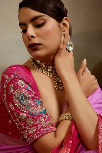 Soft chiffon saree with summer gradient shades & zari woven chit pallu