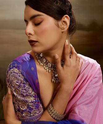 Soft chiffon saree with summer gradient shades & zari woven chit pallu 4