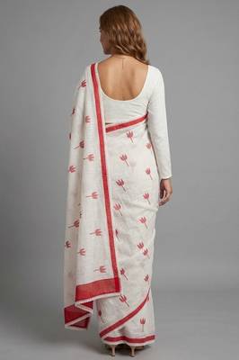 White woven linen saree with blouse piece 3