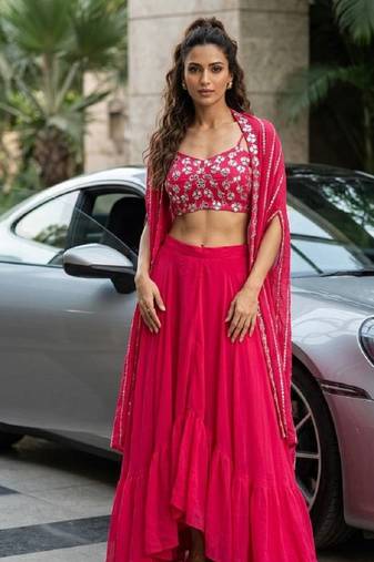 Pink modern georgette skirt set with sequins & zari work