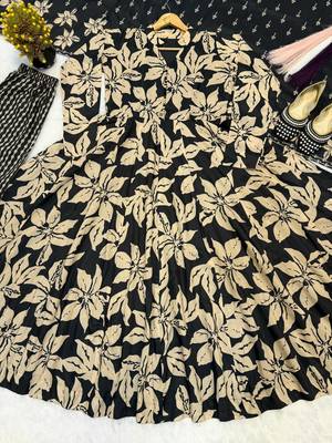 Elegant black muslin digital floral printed anarkali salwar suit with dupatta 5