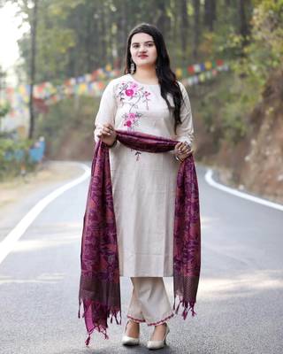 beige cotton kurta set with embroidery & contrast khadi silk dupatta 1