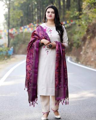 beige cotton kurta set with embroidery & contrast khadi silk dupatta 3